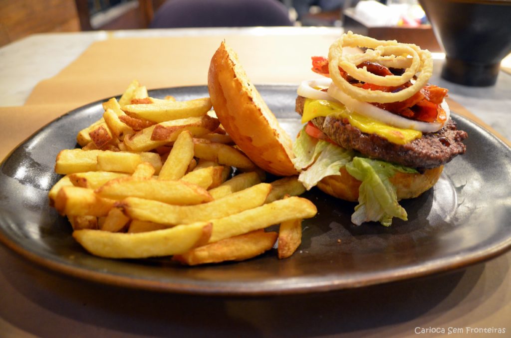 Restaurante Papacho's: Onde comer em Cusco? Se for hambúrguer venha nesse lugar!