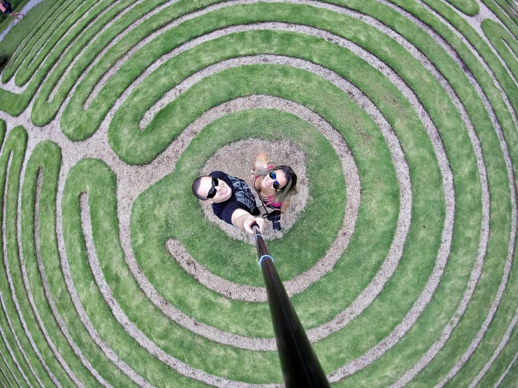 Labirinto de grama do Jardins Amantikir