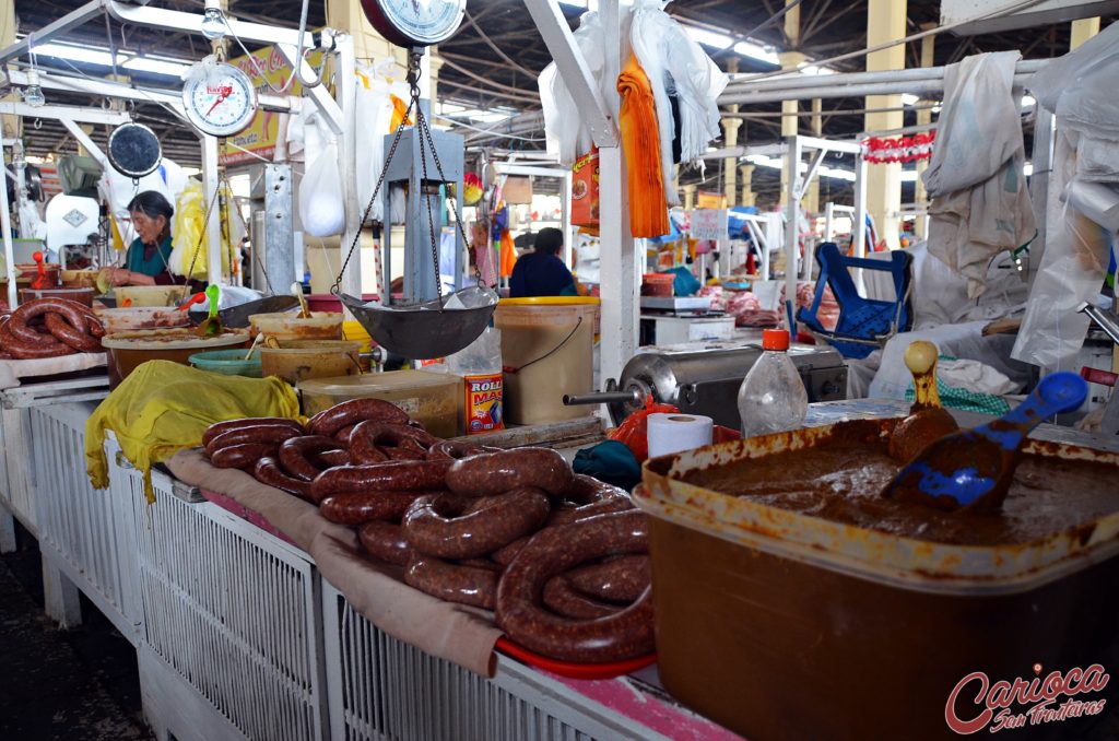 Mercado Central de San Pedro em Cusco