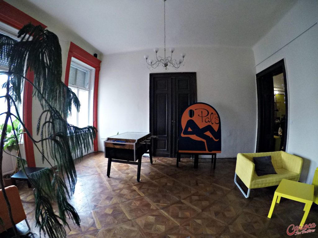 Pal's Hostel and Apartment