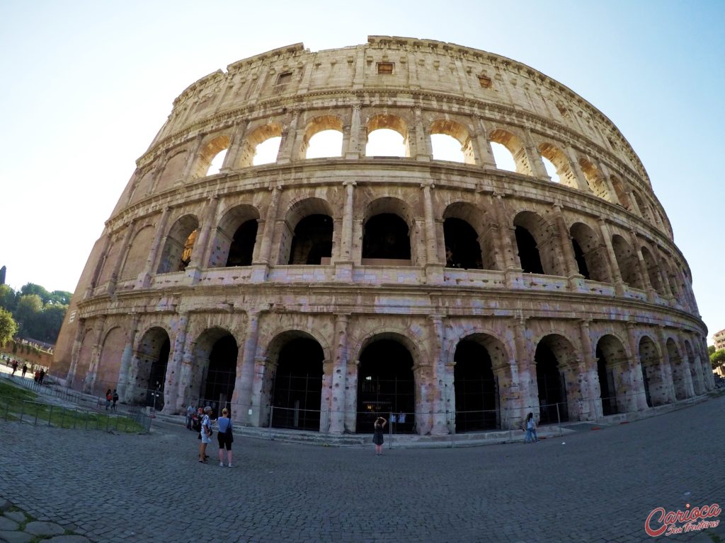 Visita ao Coliseu durante uma conexão em Roma