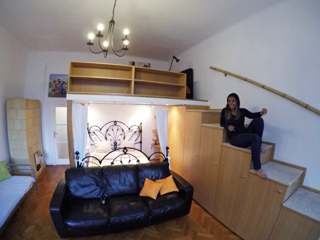 Pal's Hostel and Apartment