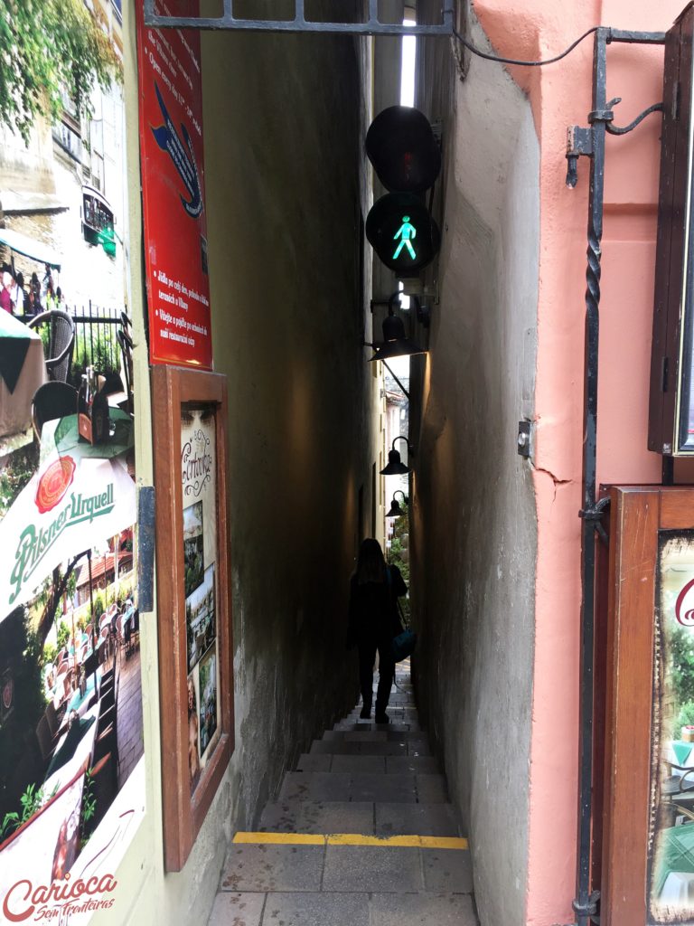 Menor rua de Praga
