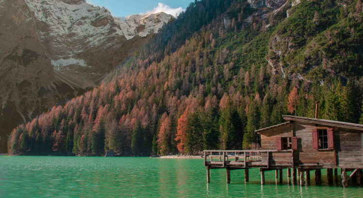 Lago di Braies nas Dolomitas
