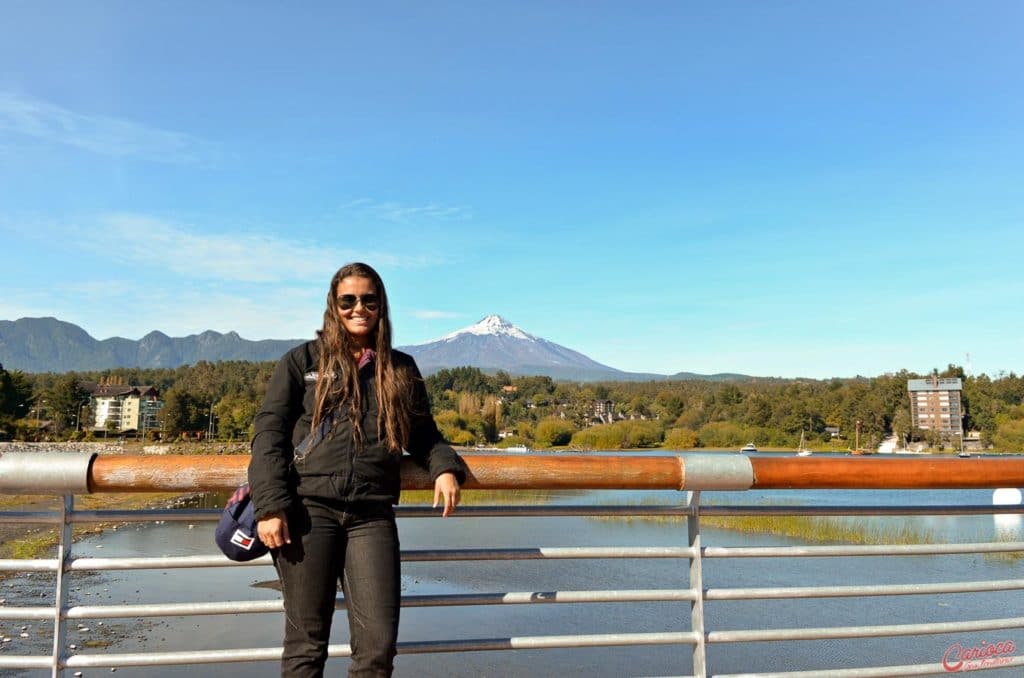 Vista da Bahía La Poza para o vulcão Villarrica