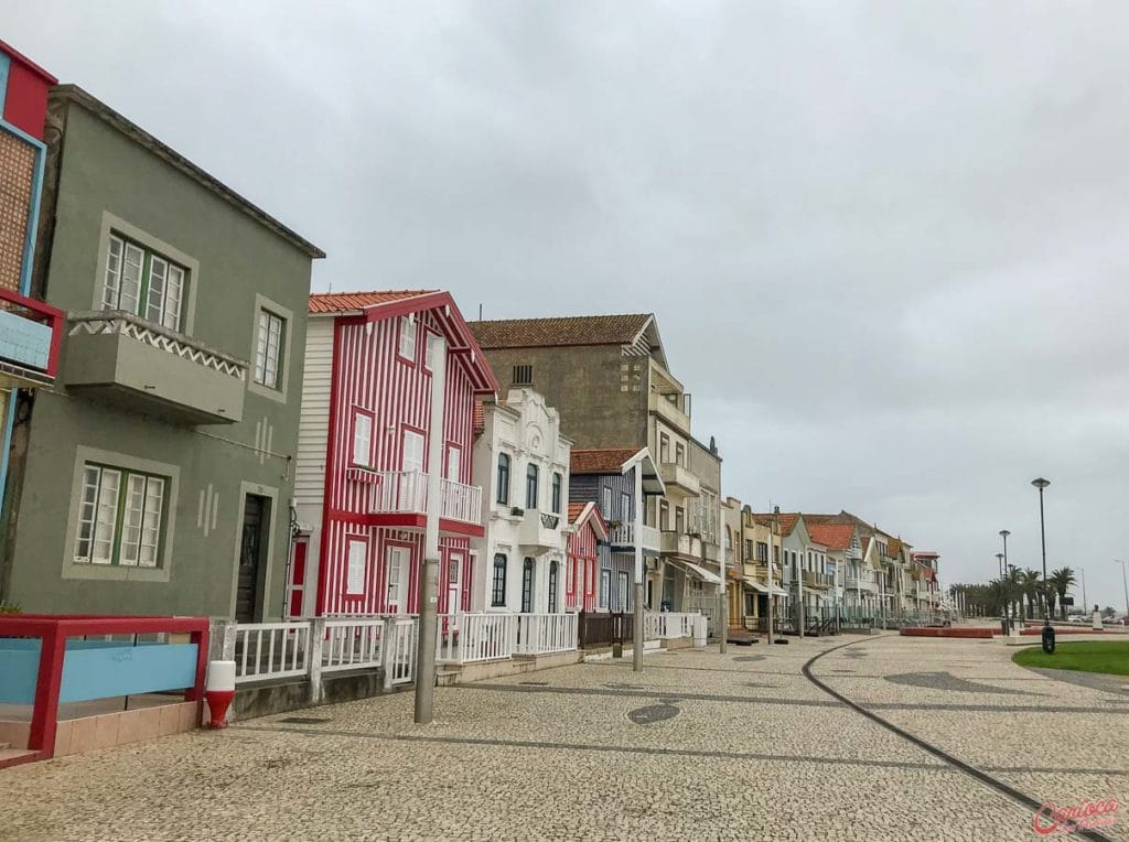 Palheiros na Praia Costa Nova