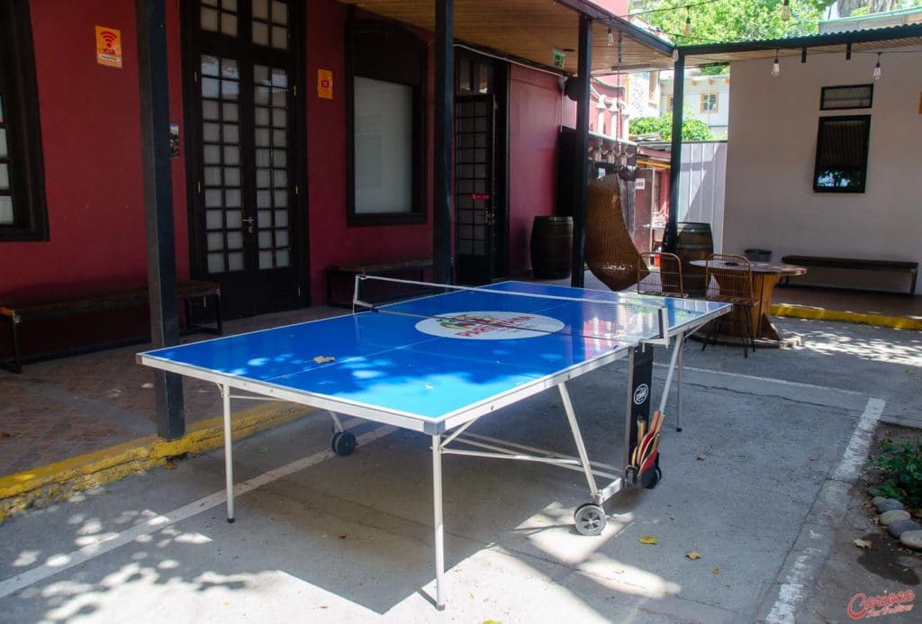 Ping pong no Hostel Pariwana Santiago
