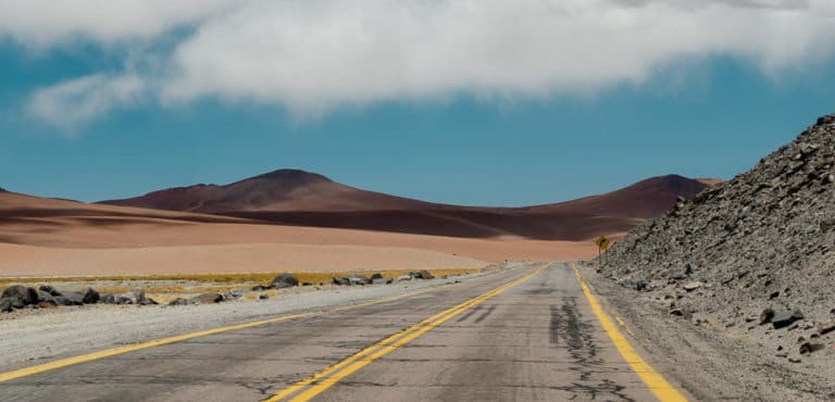 Estradas do Atacama de carro