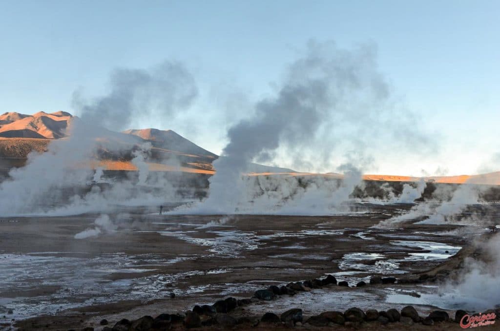 Geysers del Tatio no Deserto do Atacama