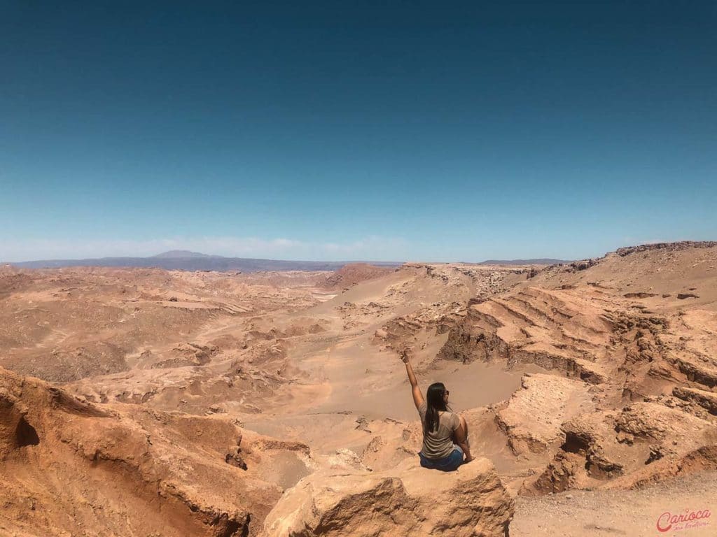 Mirante na rodovia para o Valle de la Luna e para as Cordilheiras de Sal