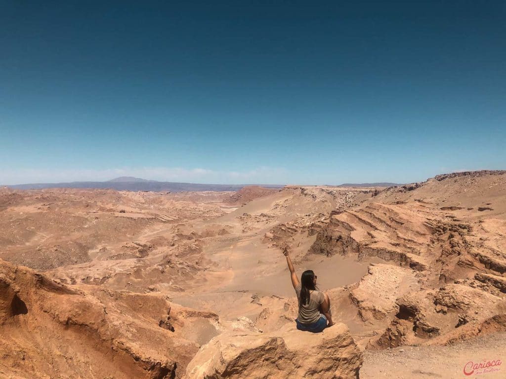 Mirante na rodovia para o Valle de la Luna e para as Cordilheiras de Sal