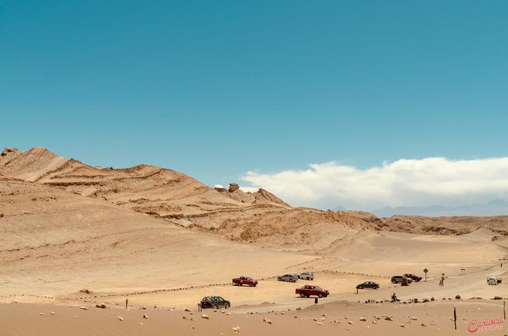 Estacionamento próximo da Duna Maior, no Valle de la Luna