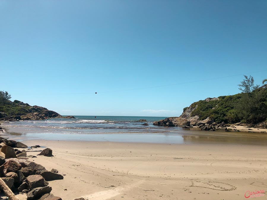 Enseada na Praia da Armação em Florianópolis