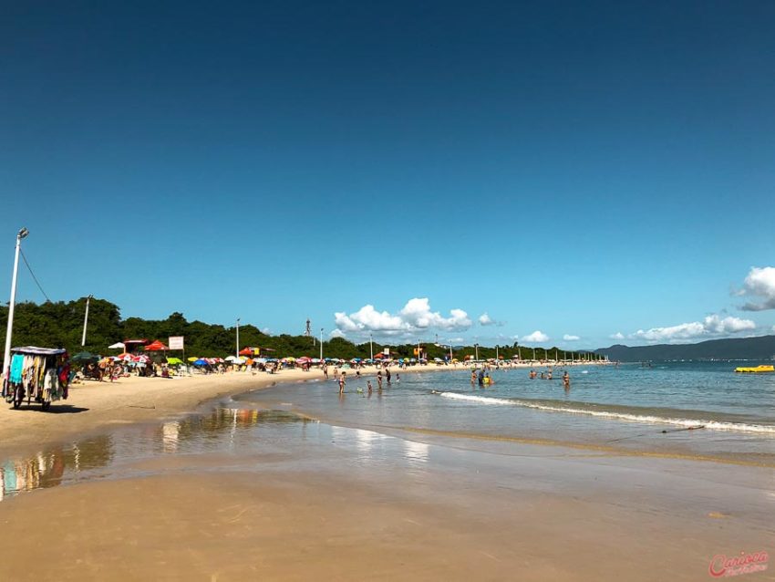 Praia da Daniela, uma das praias de Florianópolis