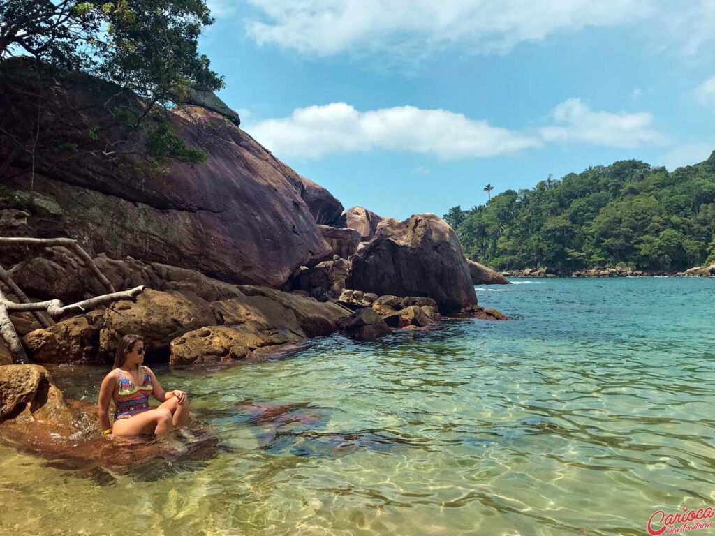 Praia do Caxadaço no passeio de lancha em Ilha Grande