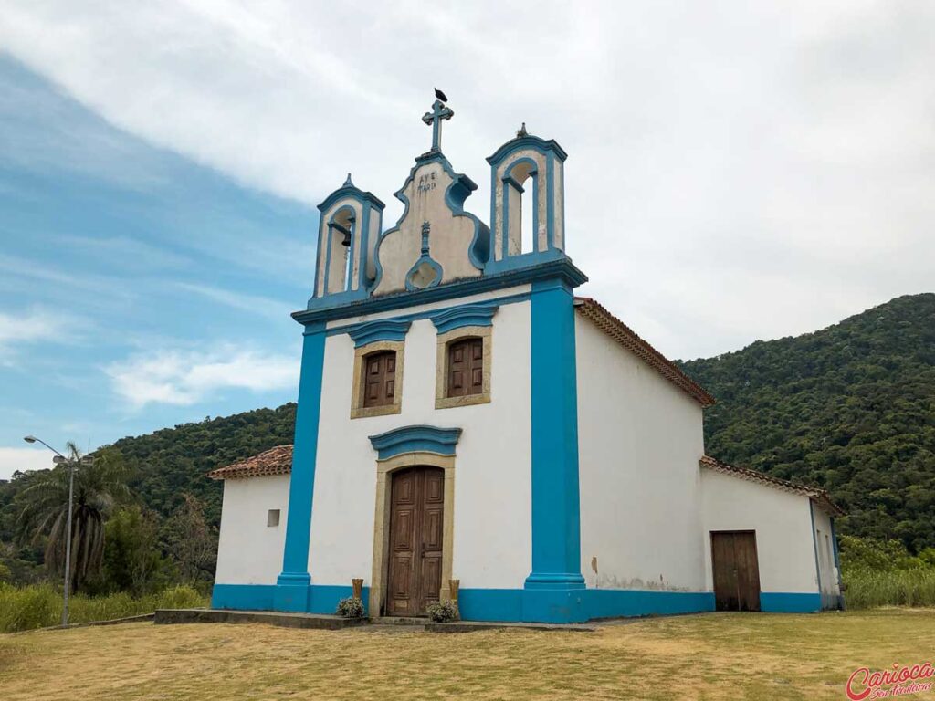 Capela Nossa Senhora de Mont Serrat em Vargem Grande