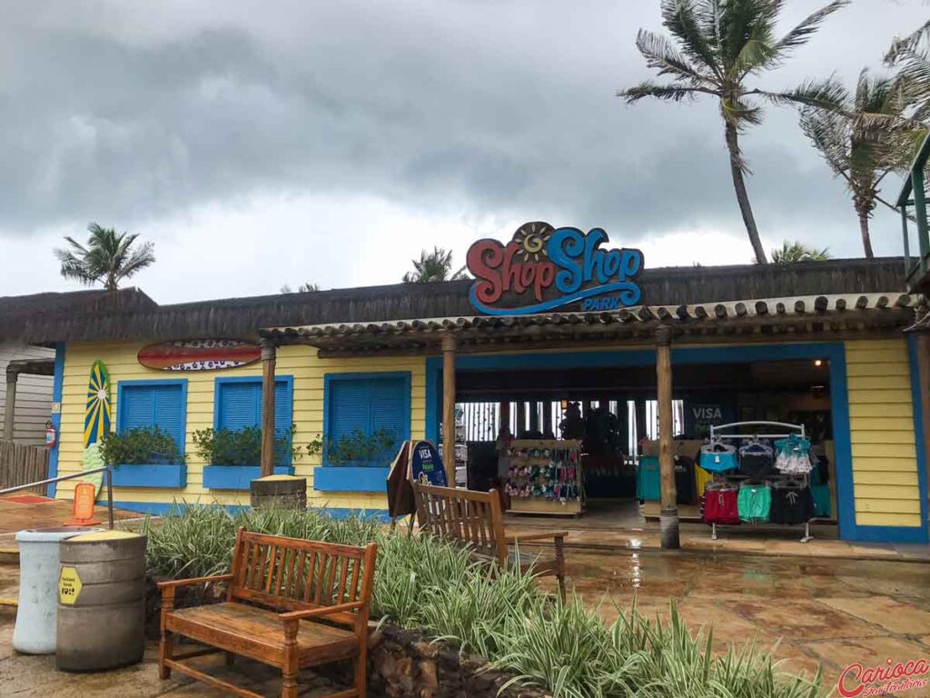 Lojas e restaurantes no Beach Park Fortaleza