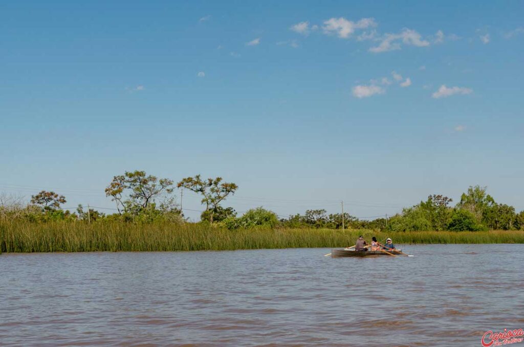 Canoa no Delta do Tigre