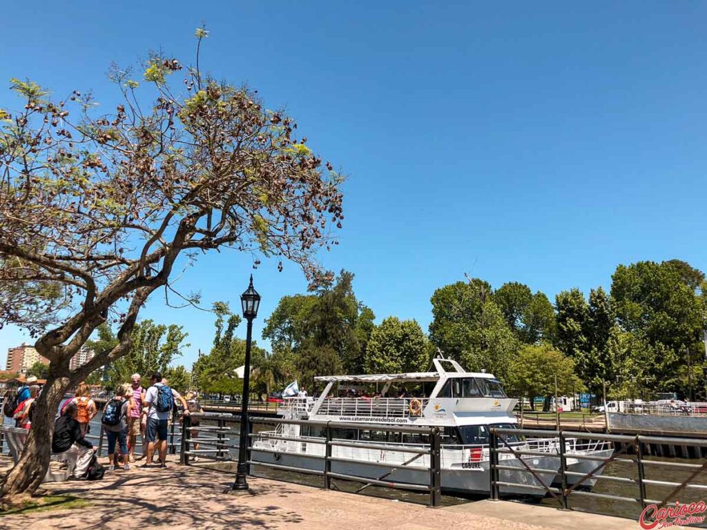 Passeio de barco no delta do Tigre