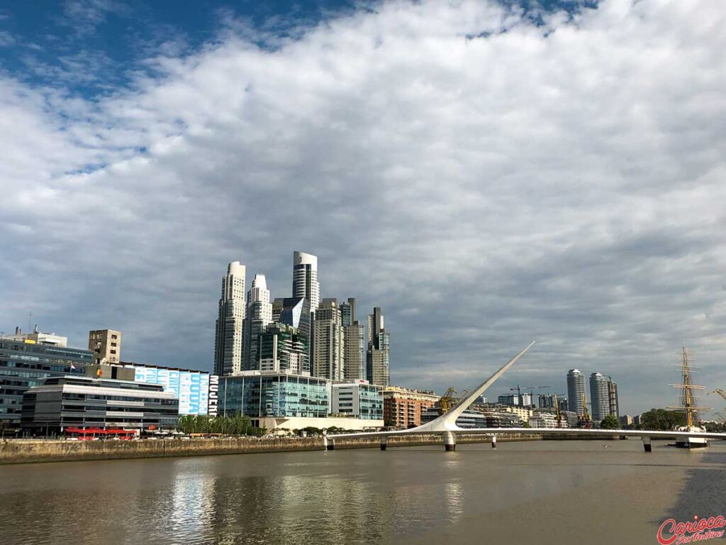 Puerto Madero e Puente de La Mujer