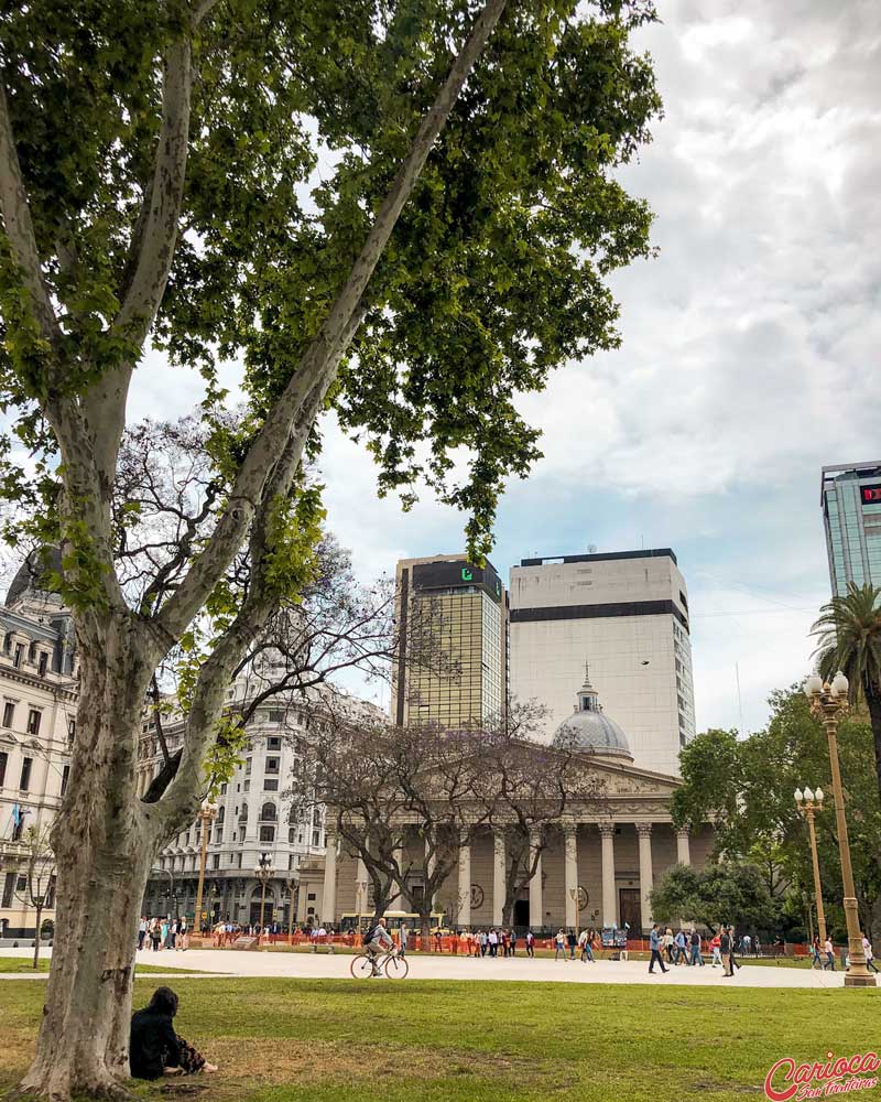 Plaza de Mayo e Catedral Metropolitana em Buenos Aires