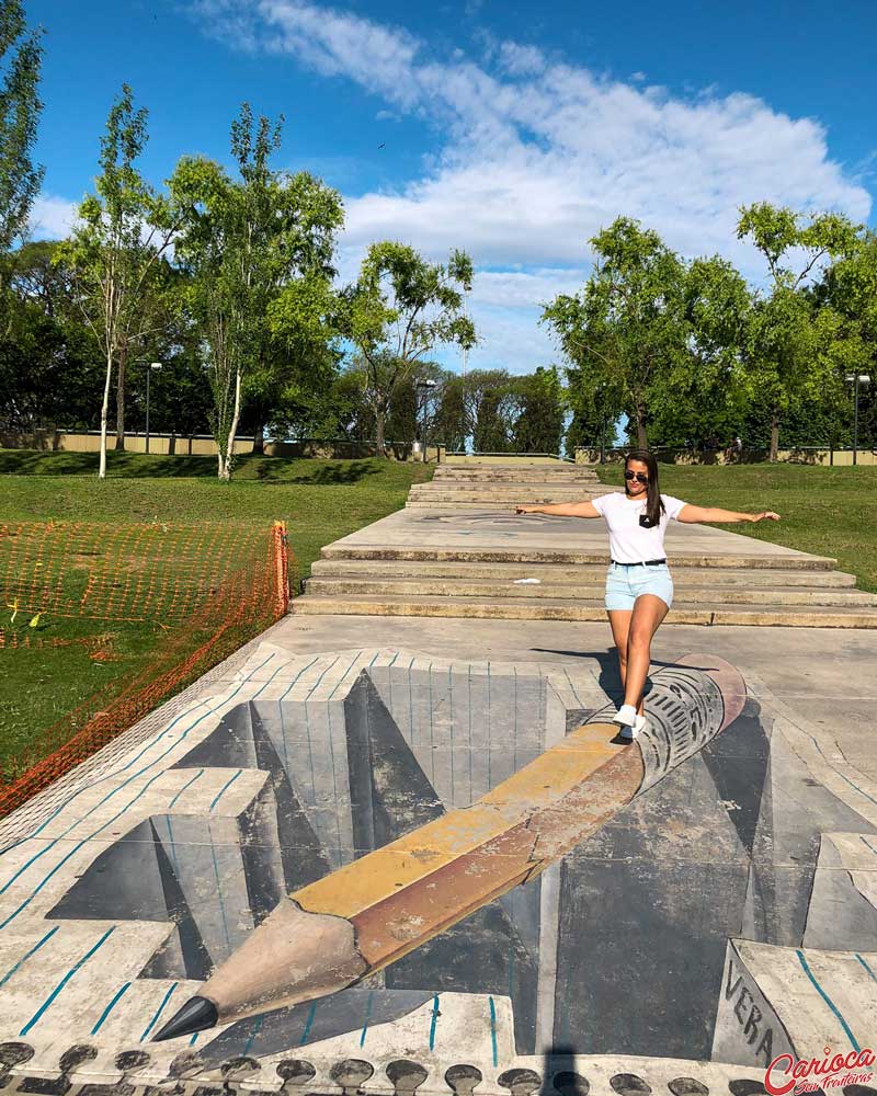 Grafites no Parque Mujeres Argentinas