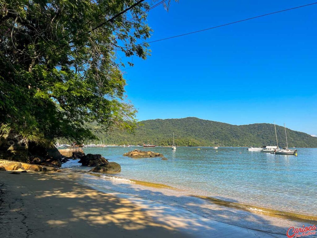 Praia da Bica em Ilha Grande