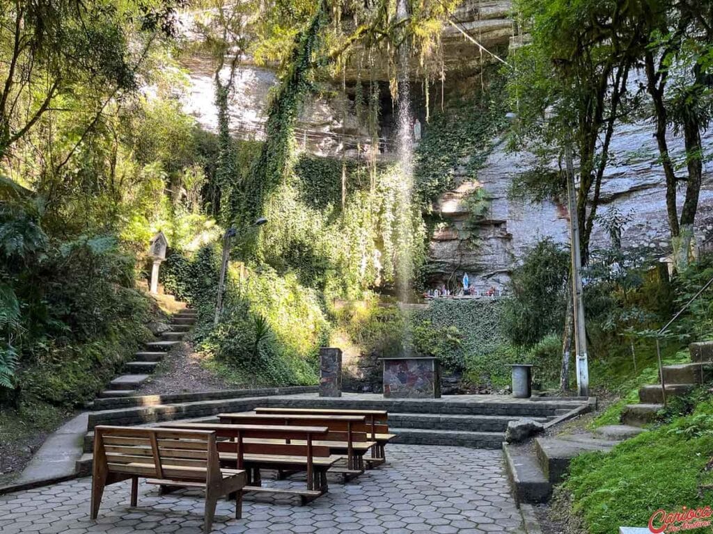 Gruta Nossa Senhora de Lourdes