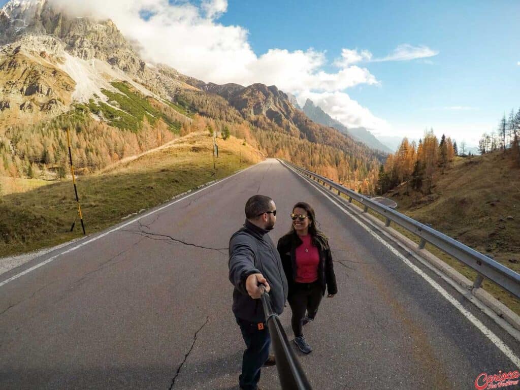Estrada nas Dolomitas