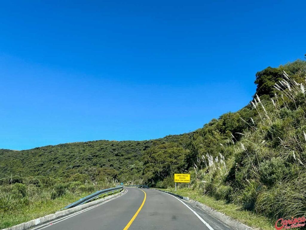 Estrada para o Morro da Igreja