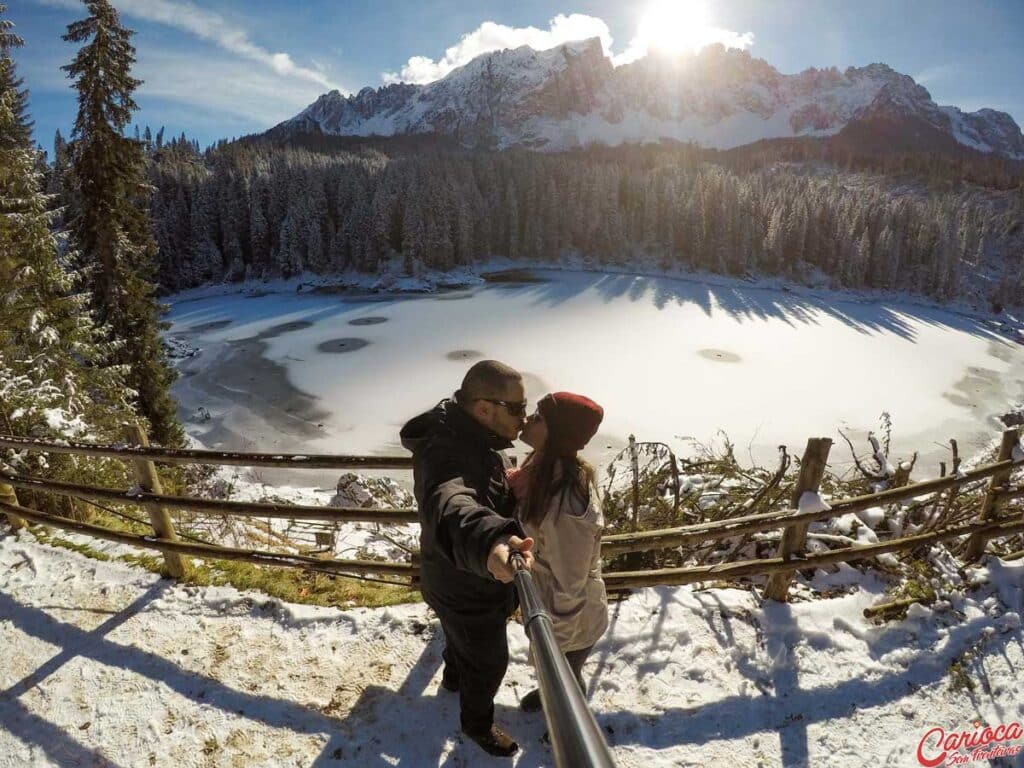 Lago di Carezza na Itália