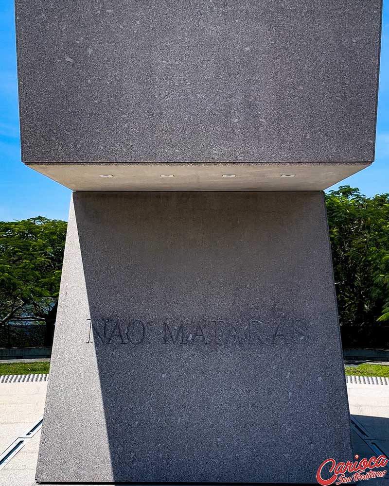 Monumento do Holocausto RJ