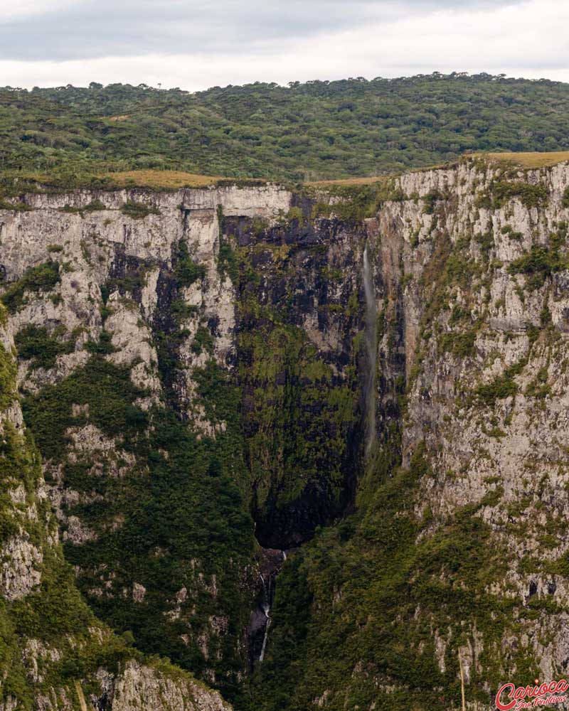 Cachoeira no Cânion das Laranjeiras