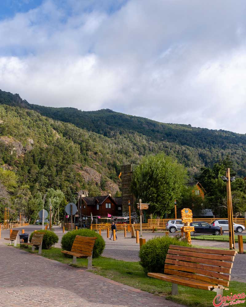 Orla do Lago Lácar na Patagônica Argentina