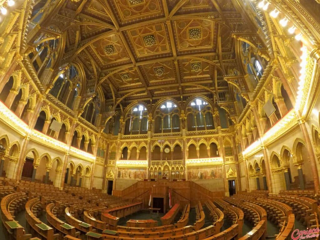 Interior do Parlamento de Budapeste