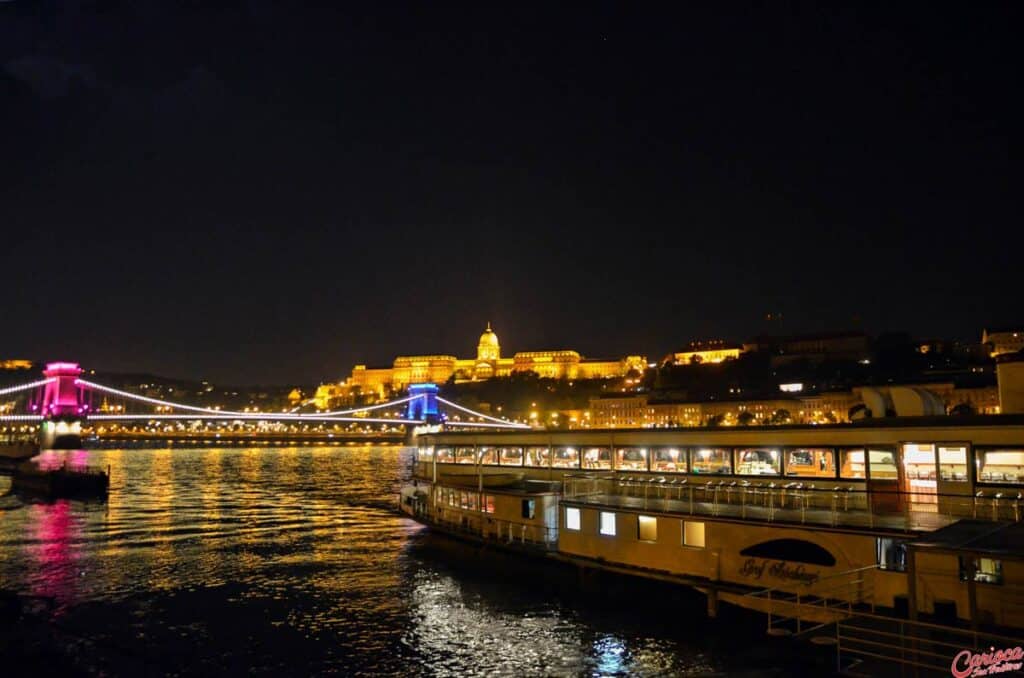 Passeio de barco em Budapeste 