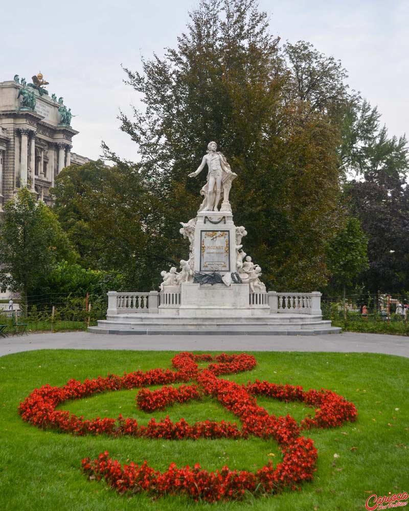Estátua de Mozart em Viena