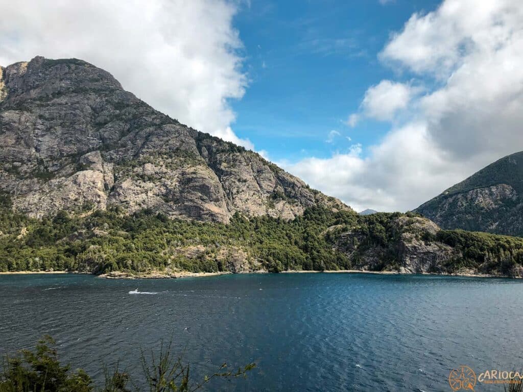 Bahia Lopez no Circuito Chico em Bariloche