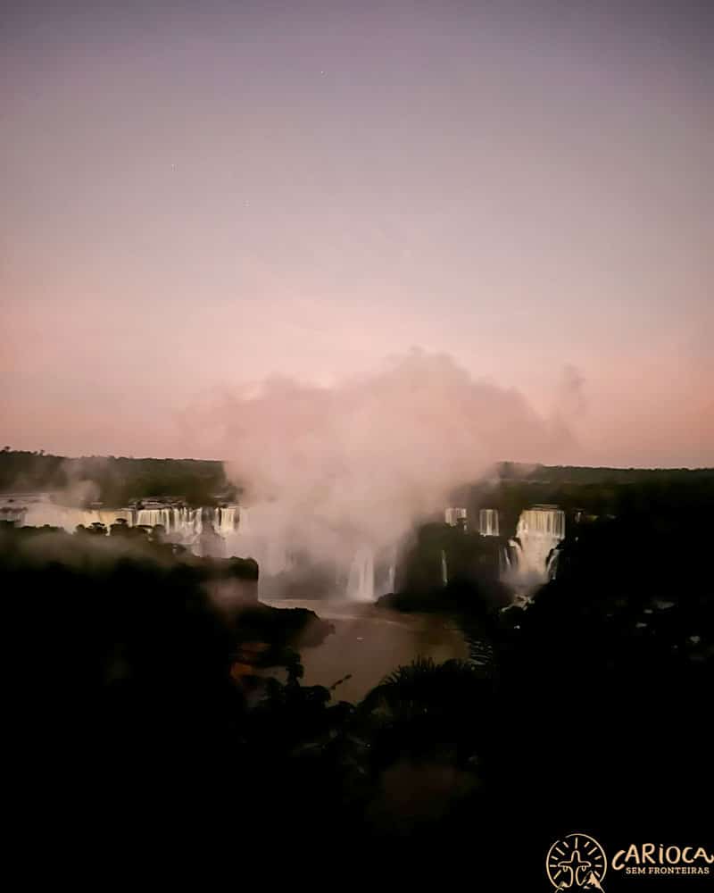 Amanhecer nas Cataratas do Iguaçu
